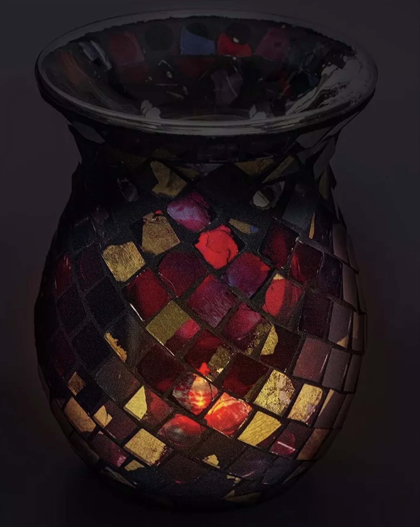 mozaikova_aroma_lampa_tmava_c